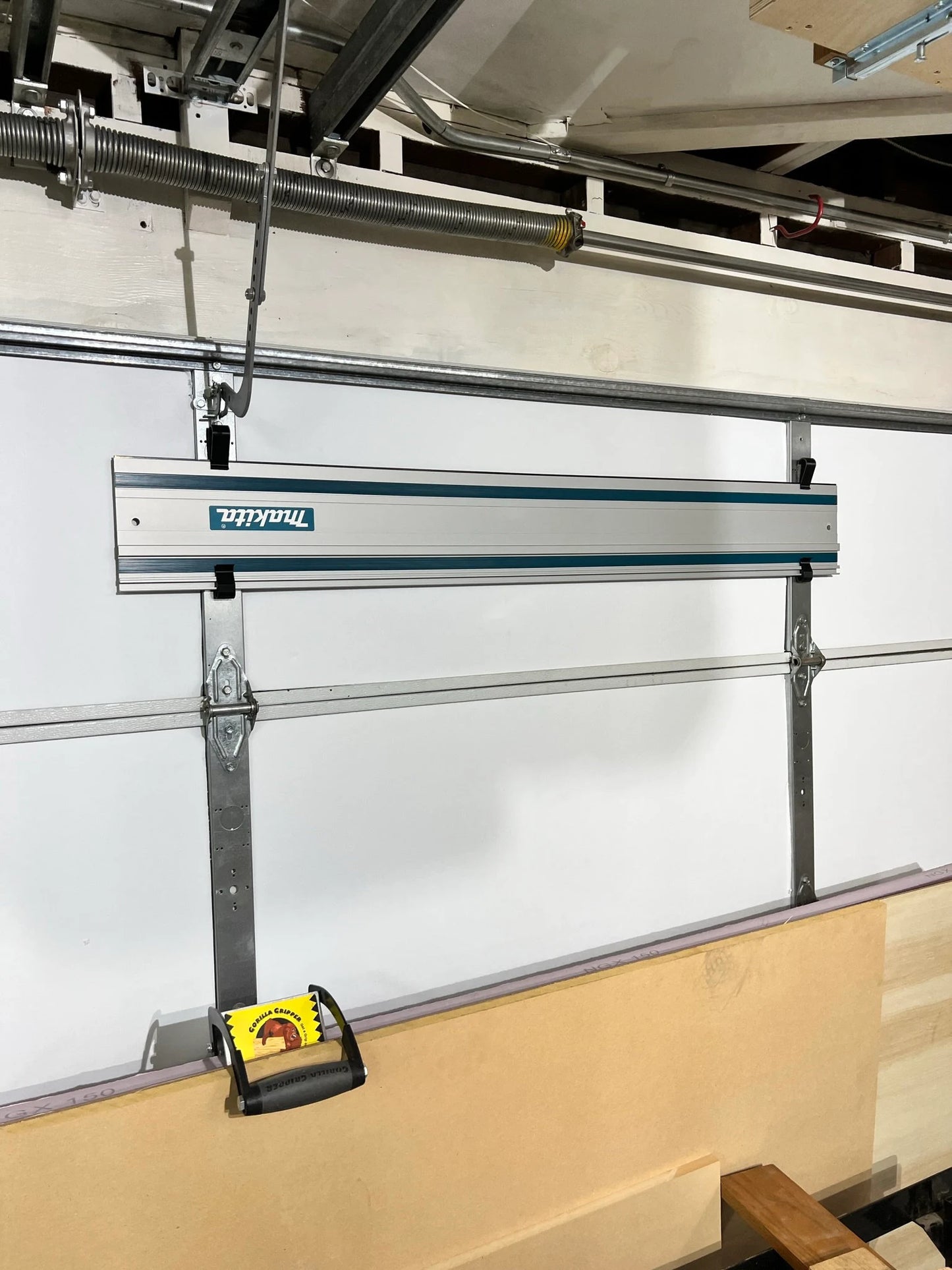 Universal Track Saw Rail Holders Guide Rail Mounts - Quick and Secure Mounting Makita, Festool, Milwaukee, Powertec, Kreg, Wen, & More